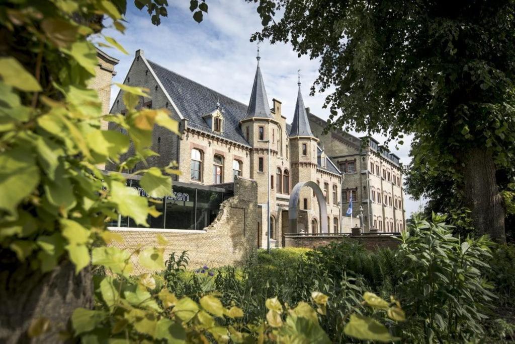 De Pronkkamer Leeuwarden Bagian luar foto